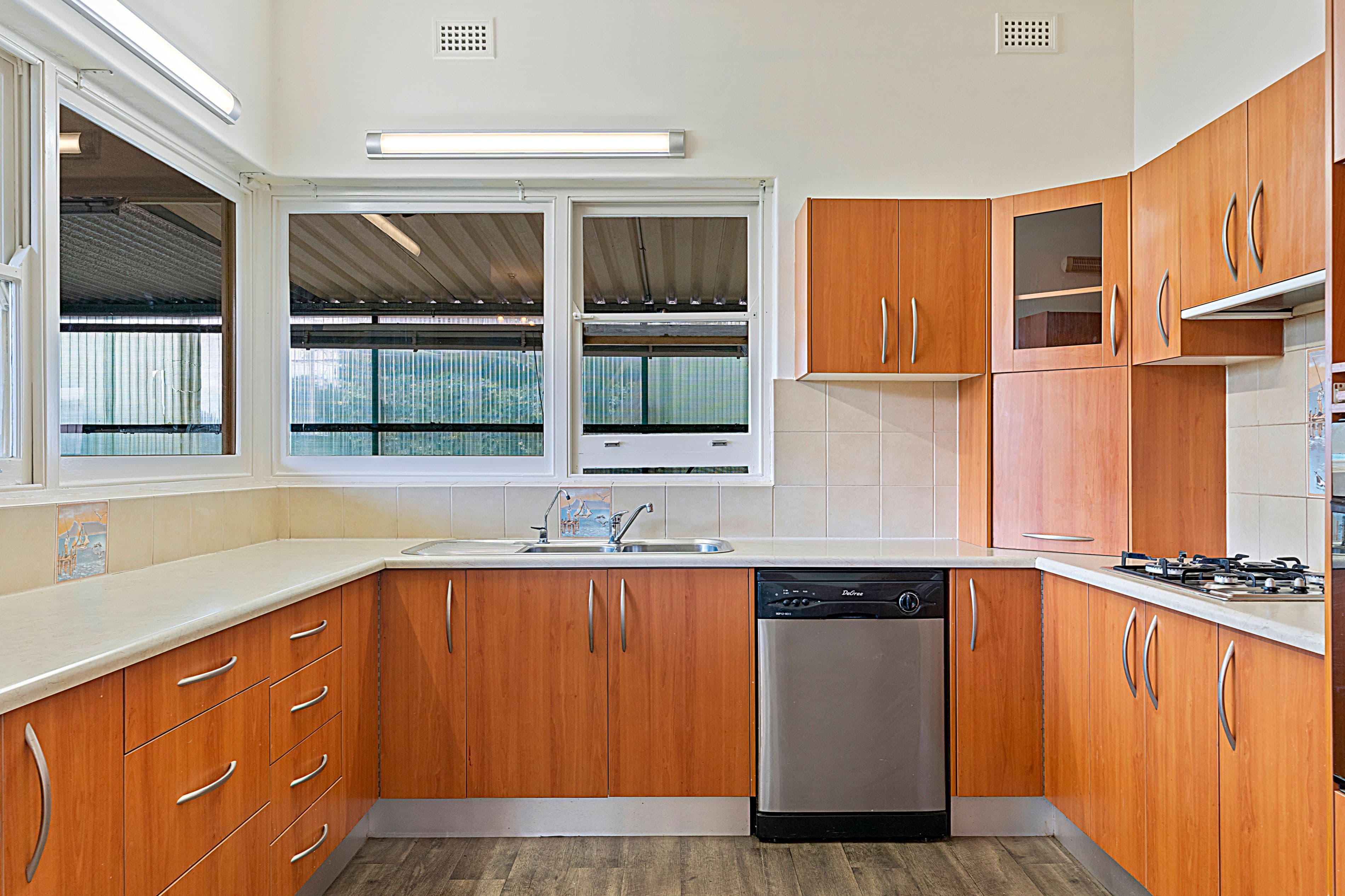 196 Hampstead Road, Clearview SA 5085, Clearview - Thumbnail 5