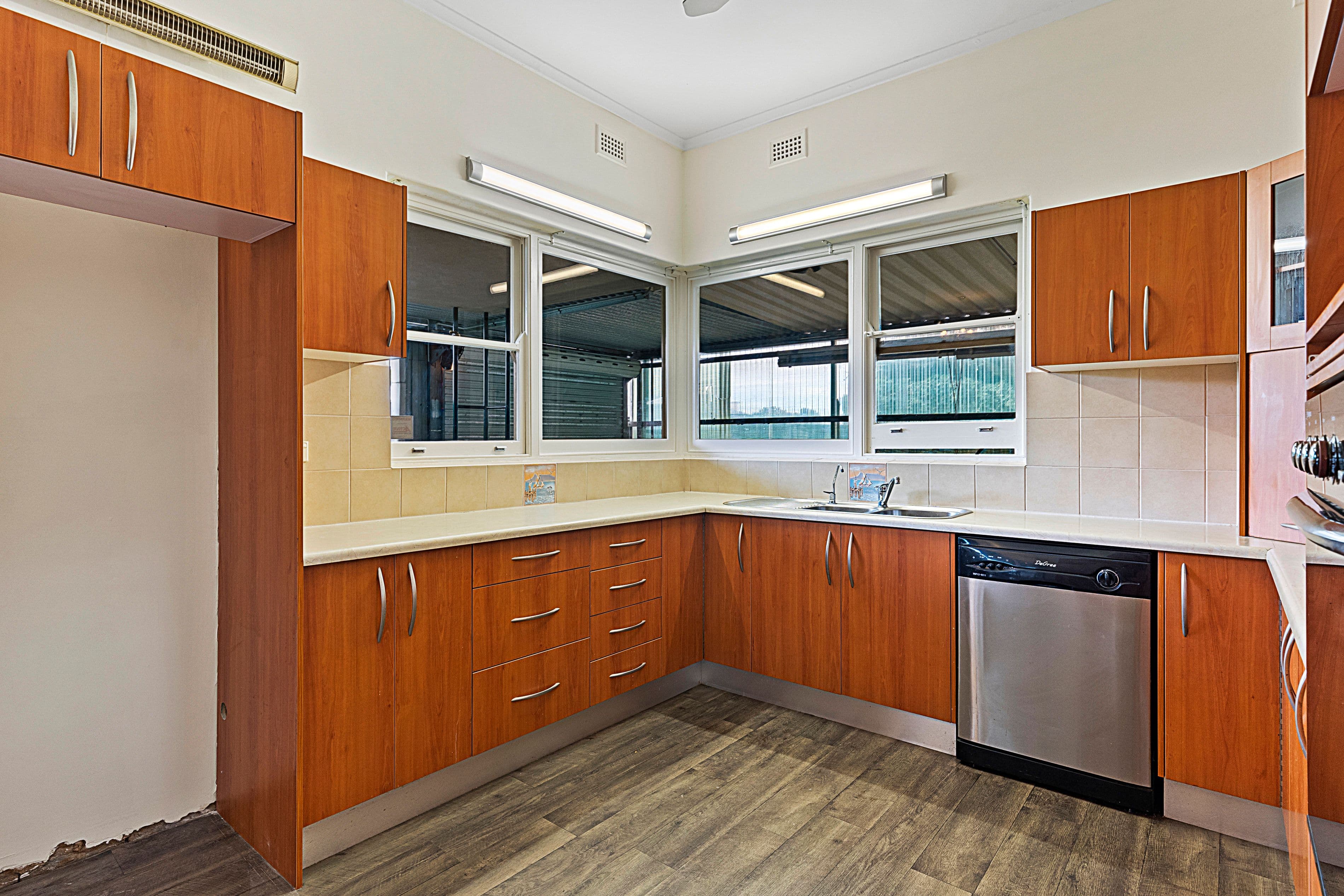 196 Hampstead Road, Clearview SA 5085, Clearview - Thumbnail 6