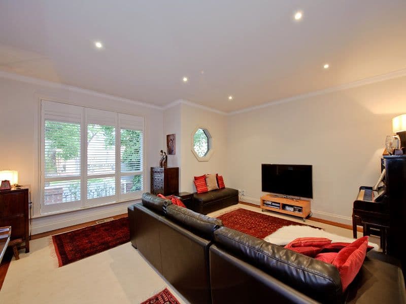 3 Chertsey Street, SURREY HILLS VIC 3127, Surrey Hills - Thumbnail 2