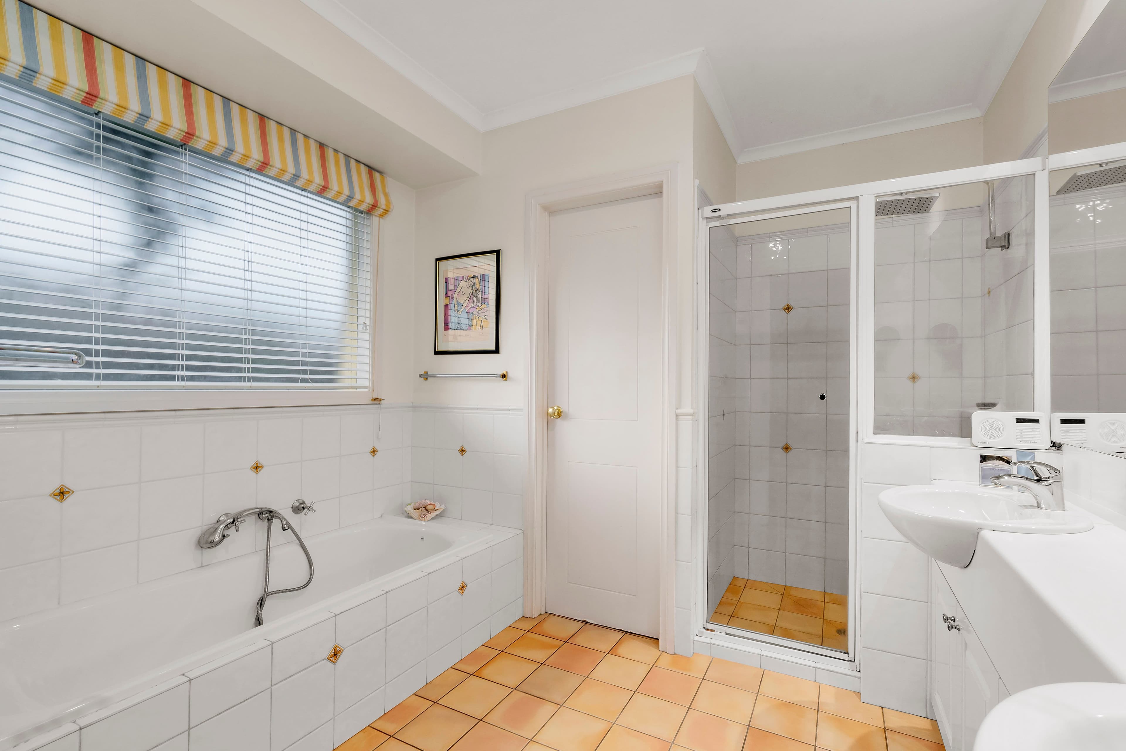 37 Hinkler Road, Glen Waverley VIC 3150, Glen Waverley - Thumbnail 5
