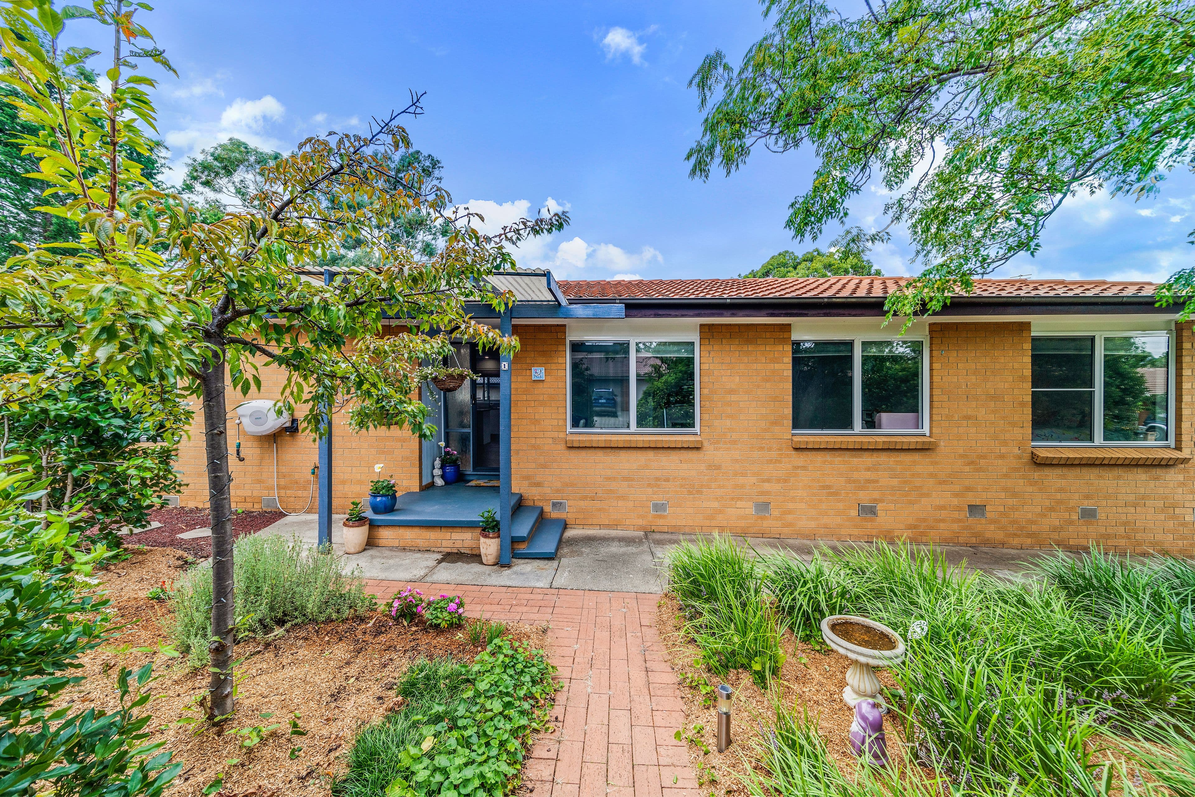 1 Everard Place, Kambah ACT 2902, Kambah - Thumbnail 2