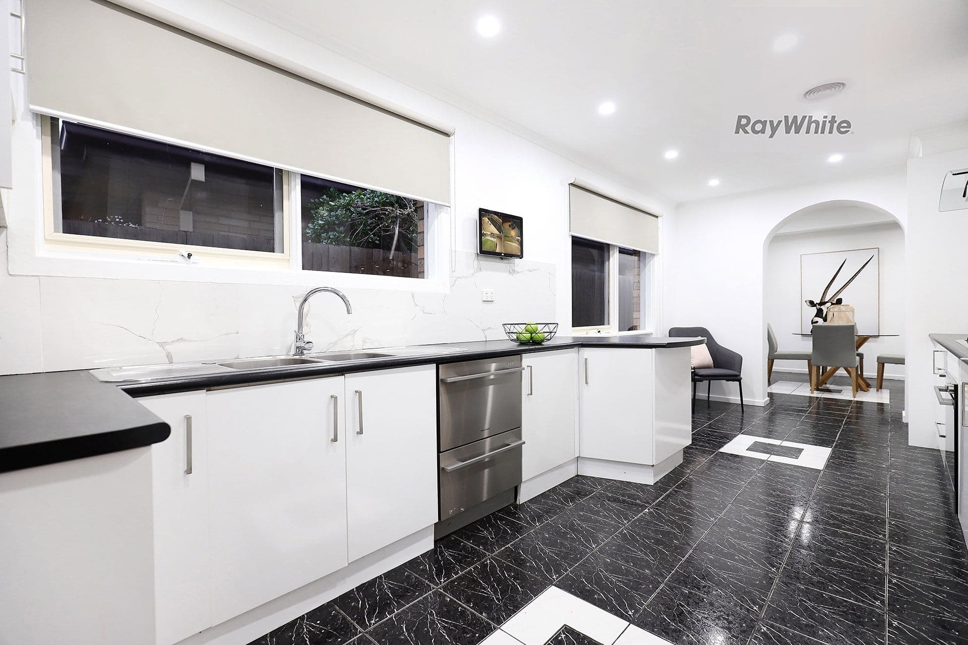 7 Greenacre Grove, Gladstone Park VIC 3043, Gladstone Park - Thumbnail 8