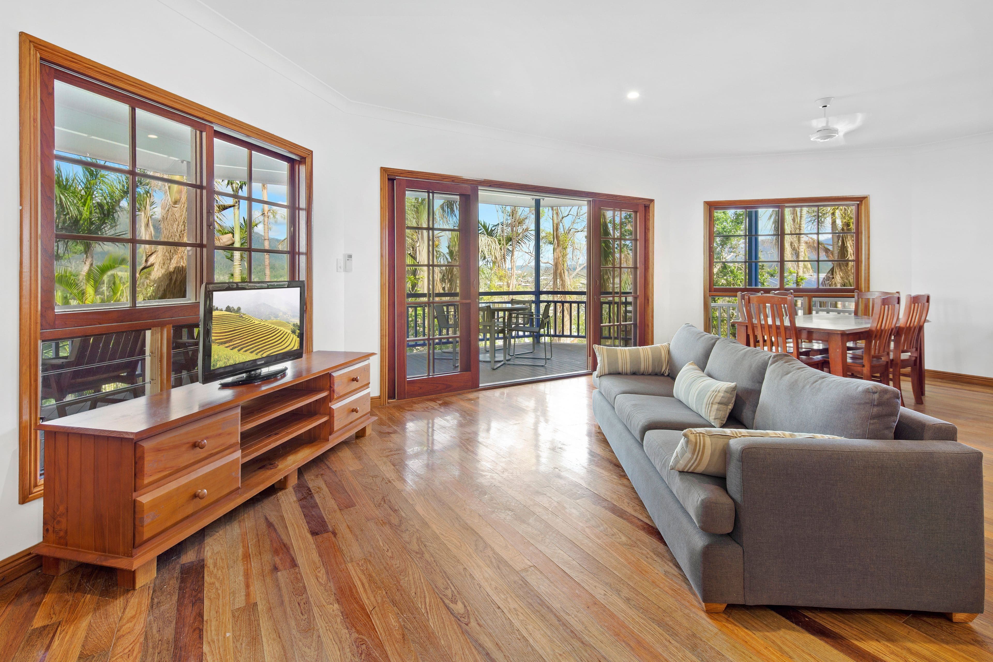12 Panoramic Court, Cannonvale QLD 4802, Cannonvale - Thumbnail 6