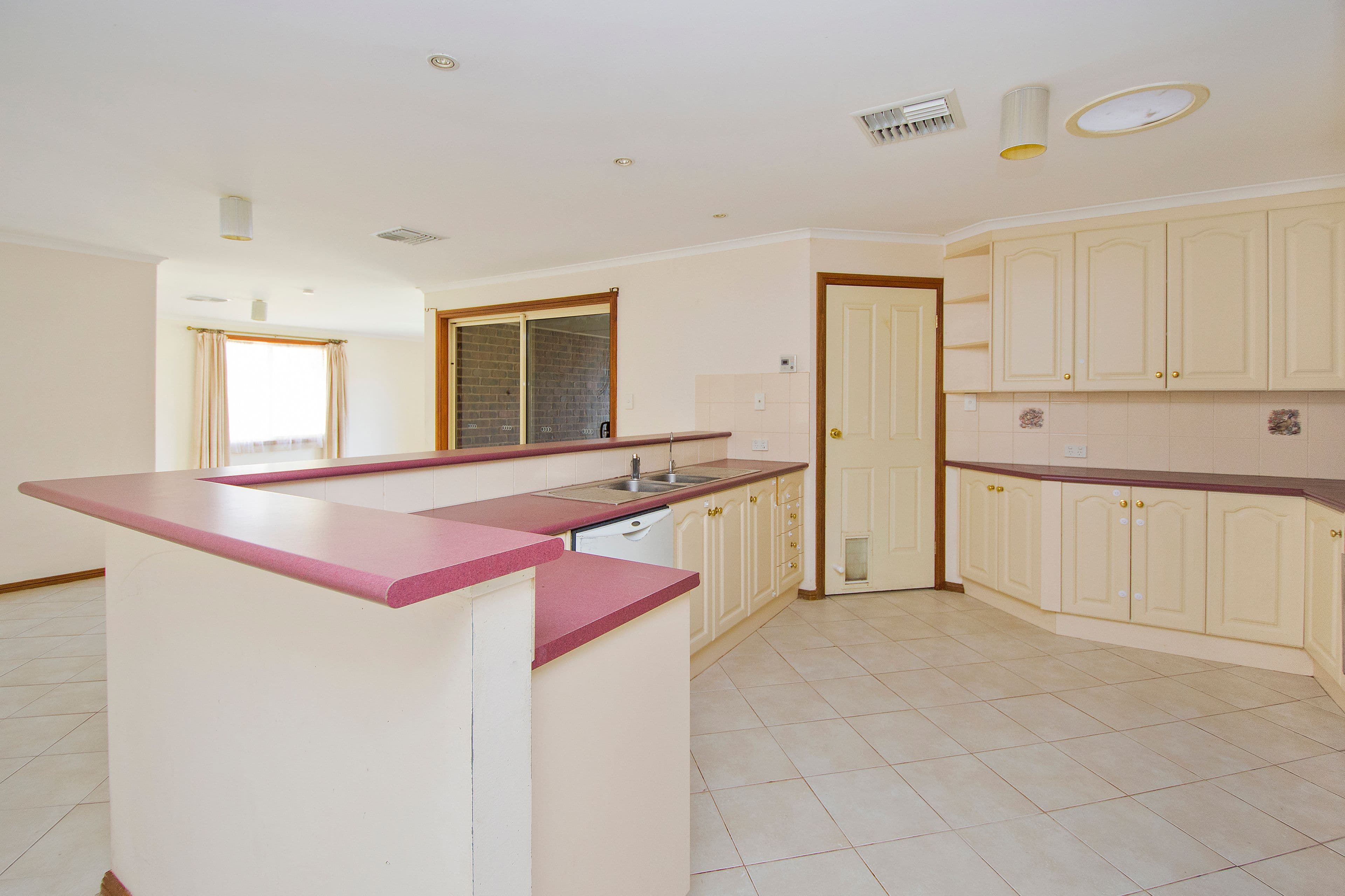 11 Jordon Street, Munno Para West SA 5115, Munno Para West - Thumbnail 2