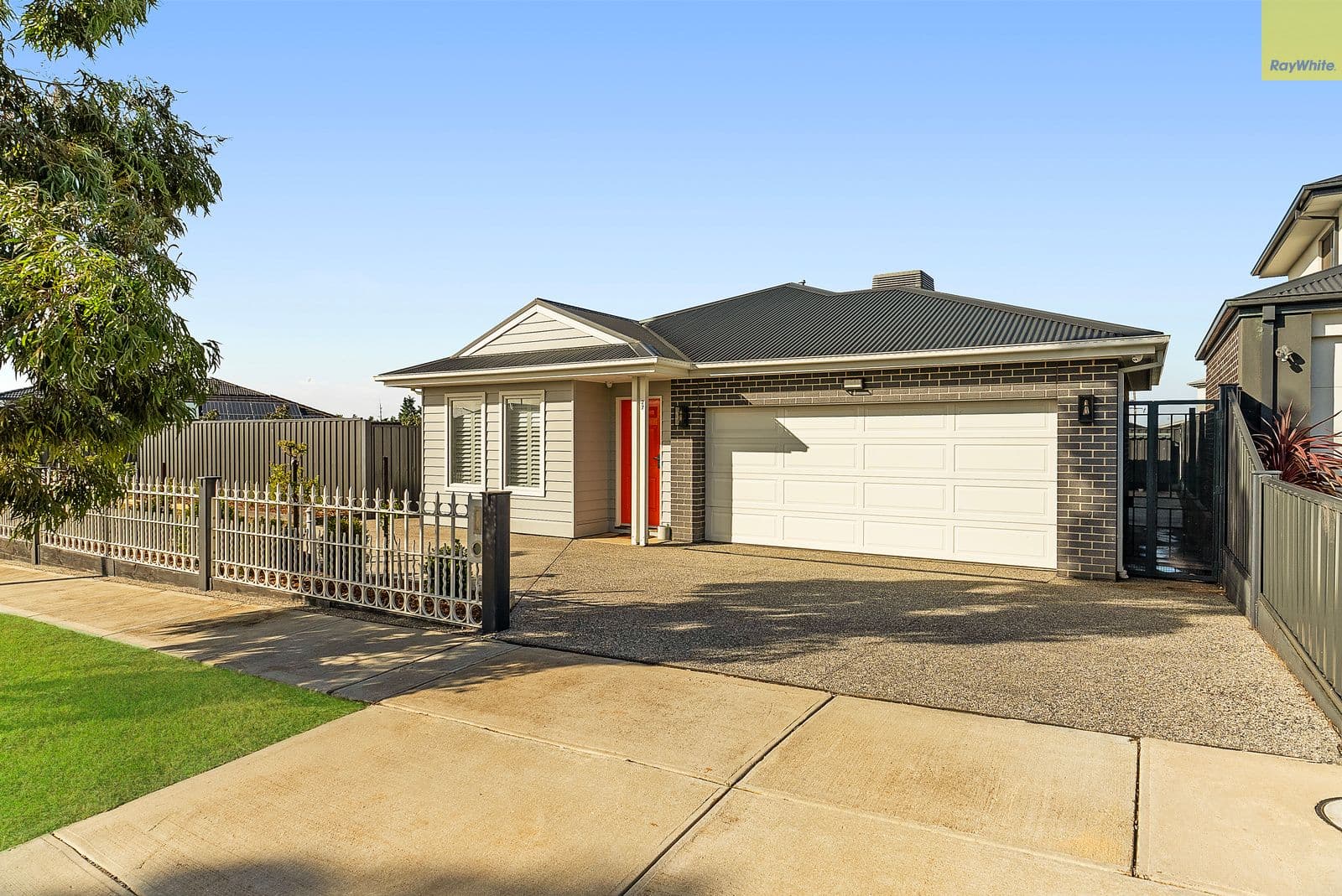 27 Simmons Drive, Bacchus Marsh VIC 3340, Bacchus Marsh - Image 1