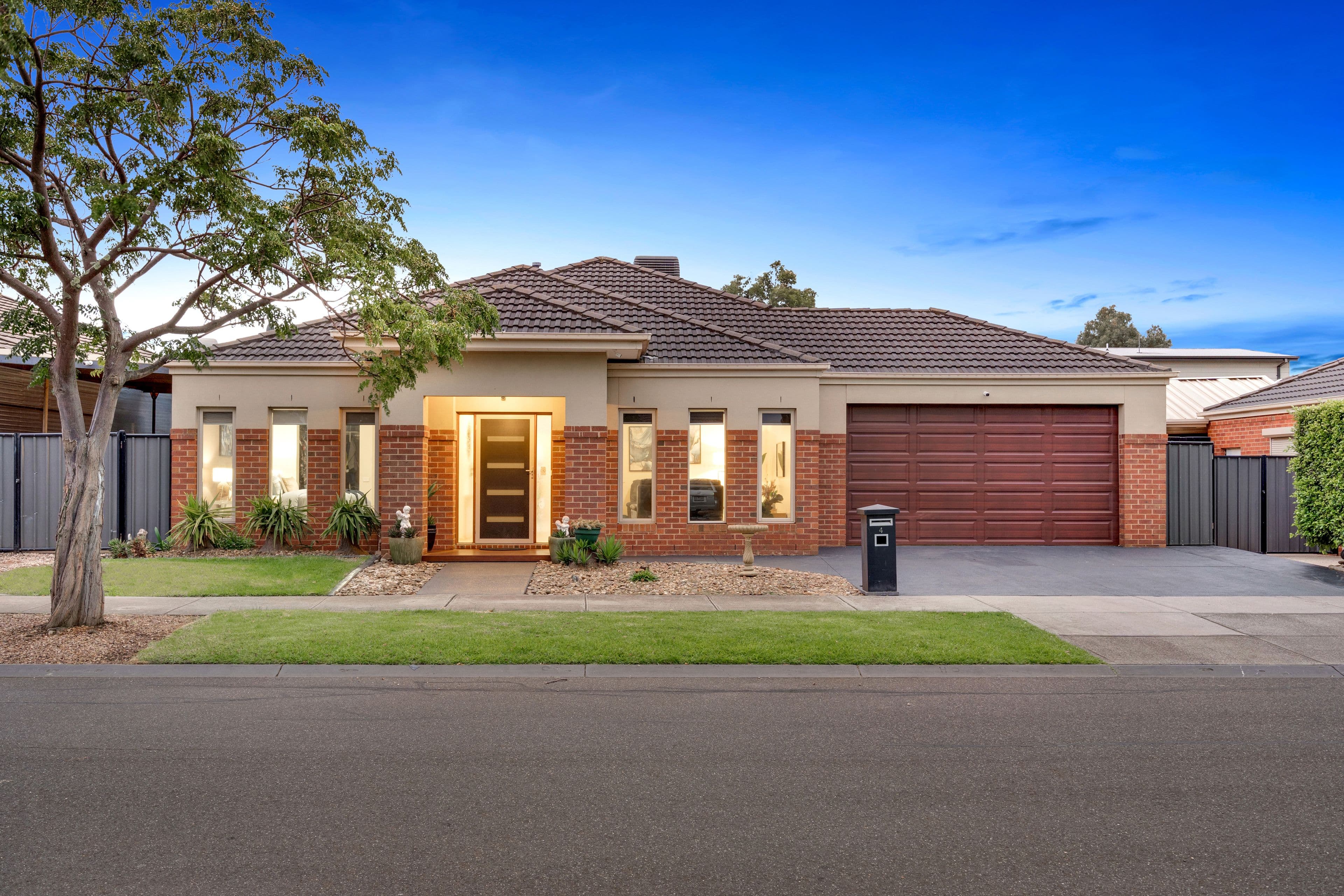 4 Brighton Place, Craigieburn VIC 3064, Craigieburn - Image 1