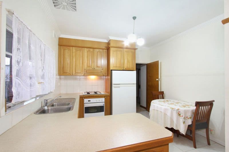 10 Hallow Street, BENTLEIGH EAST VIC 3165, Bentleigh East - Thumbnail 4