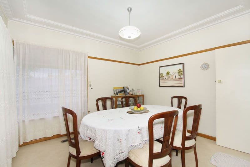 10 Hallow Street, BENTLEIGH EAST VIC 3165, Bentleigh East - Thumbnail 5