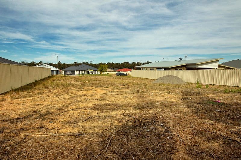 8 Zieria Avenue, NORTH NOWRA NSW 2541, North Nowra - Thumbnail 2