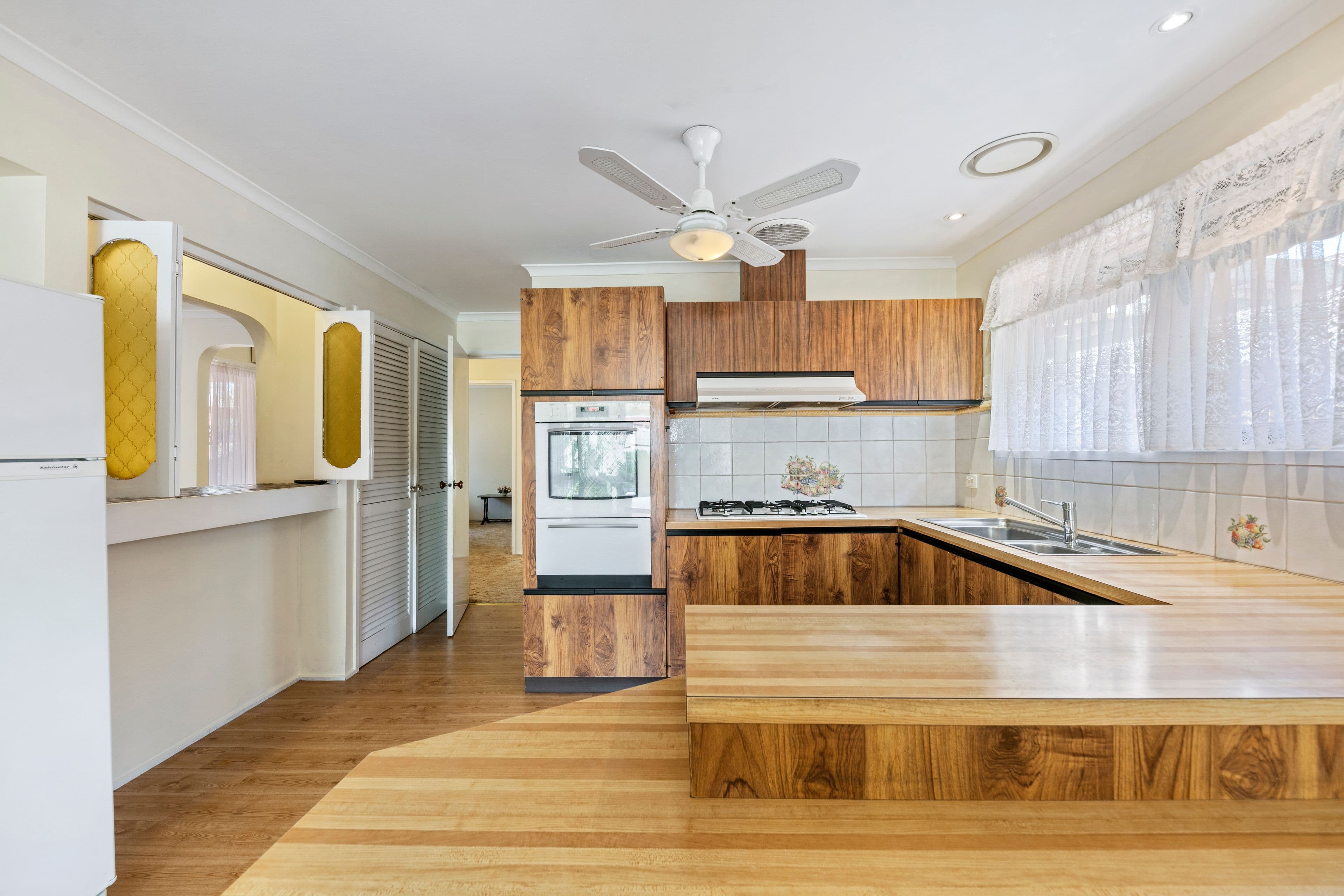 2 Ballina Court, Deer Park VIC 3023, Deer Park - Thumbnail 3