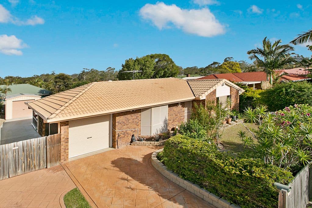 9 Babamande Street, Redland Bay QLD 4165, Redland Bay - Thumbnail 2