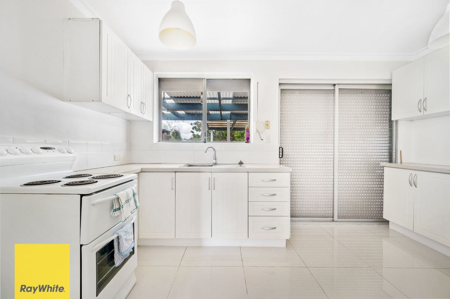 99 Waddington Crescent, Koondoola WA 6064, Koondoola - Thumbnail 8