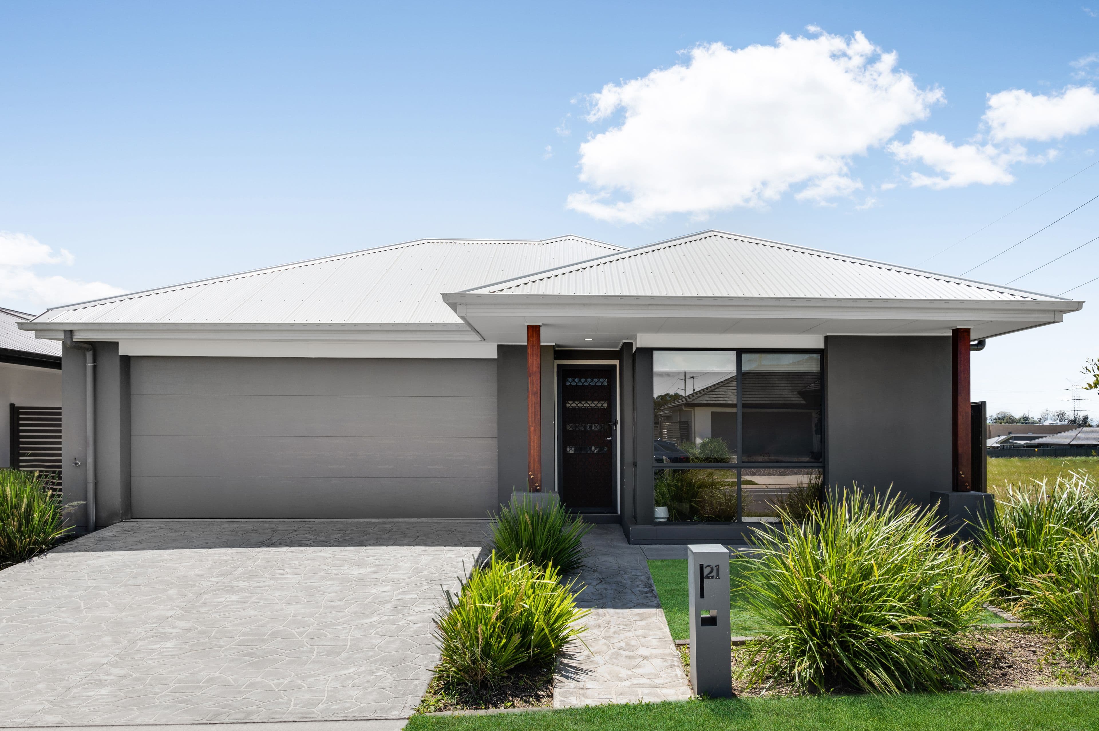 21 Mannes Road, GLEDSWOOD HILLS NSW 2557, Gledswood Hills - Image 1