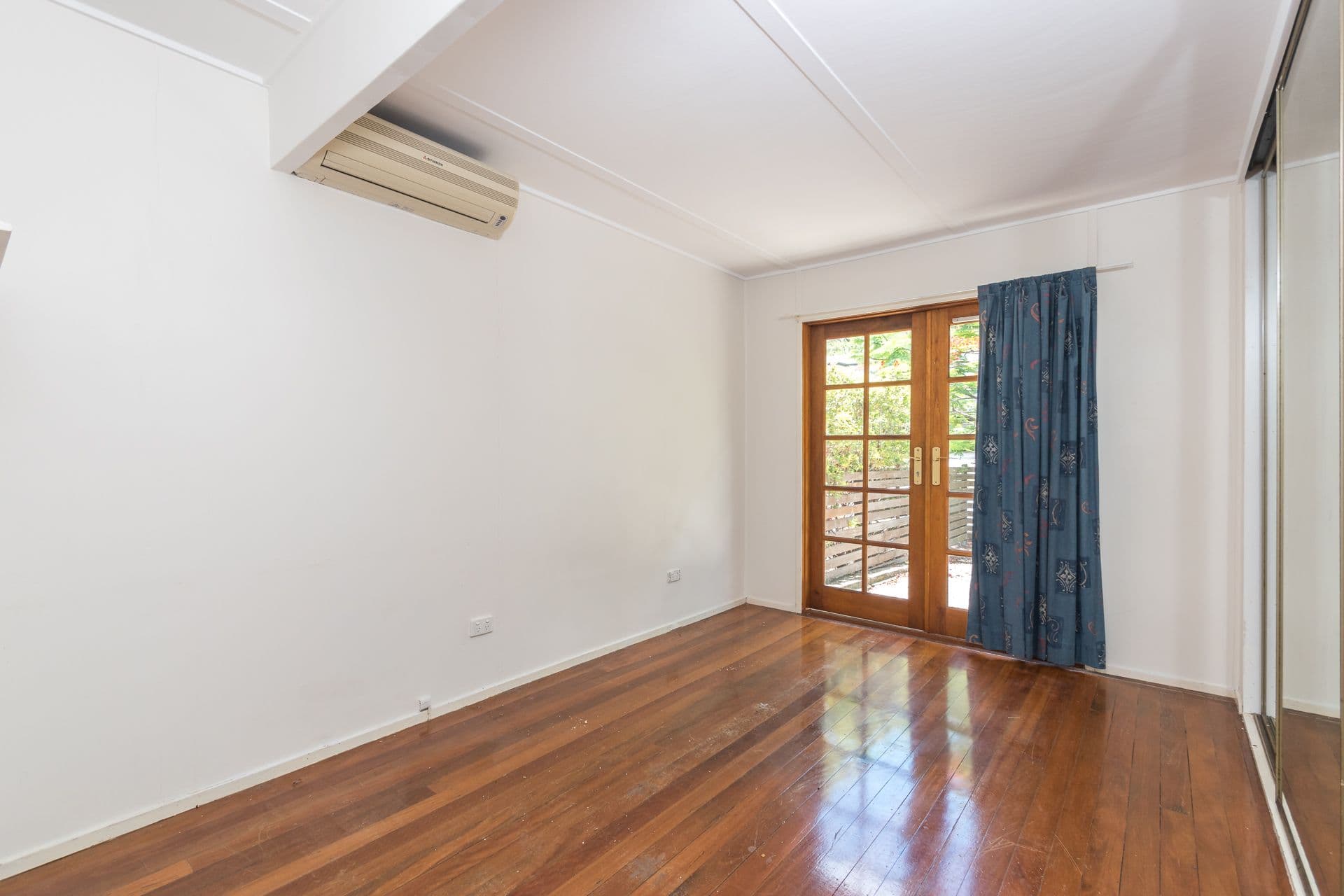 18 Dobbs Street, Holland Park West QLD 4121, Holland Park West - Thumbnail 7