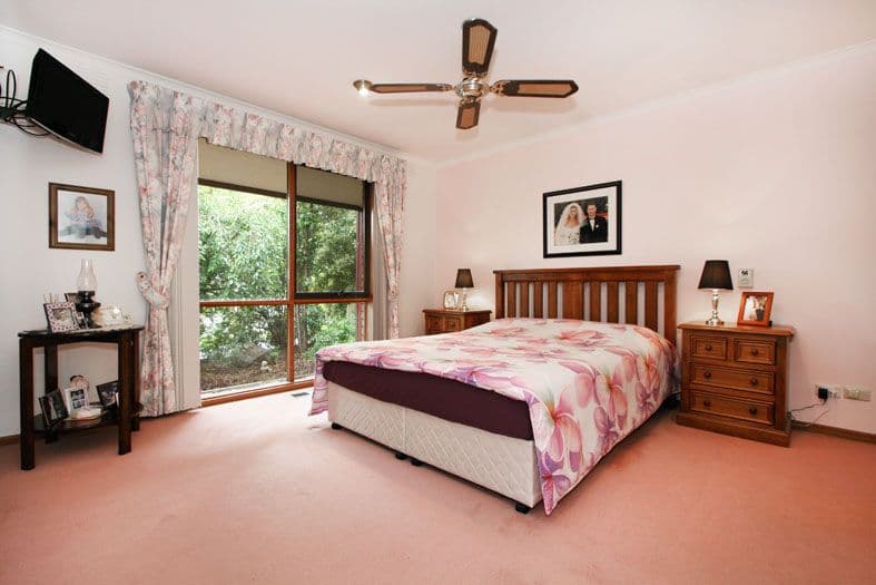 14 Roseman Road, CHIRNSIDE PARK VIC 3116, Chirnside Park - Thumbnail 8