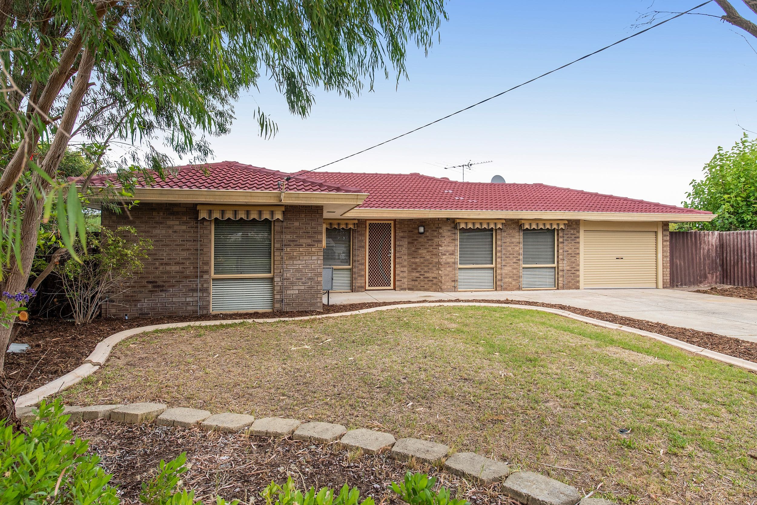 5 Bolaro Place, Hillman WA 6168, Hillman - Thumbnail 2