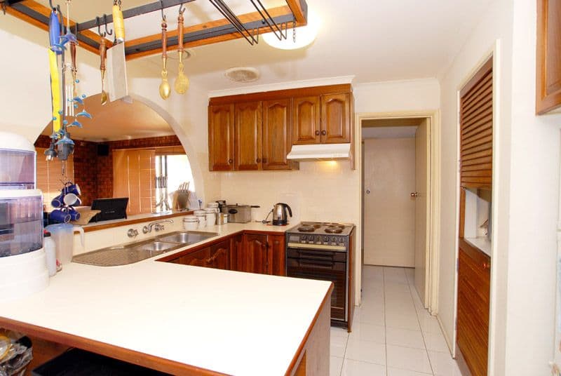 6 Coonawarra Street, THOMASTOWN VIC 3074, Thomastown - Thumbnail 2