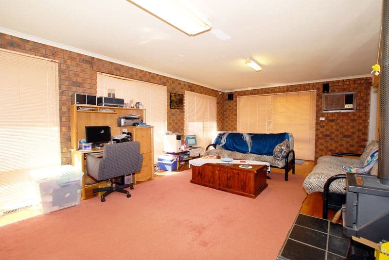 6 Coonawarra Street, THOMASTOWN VIC 3074, Thomastown - Thumbnail 4
