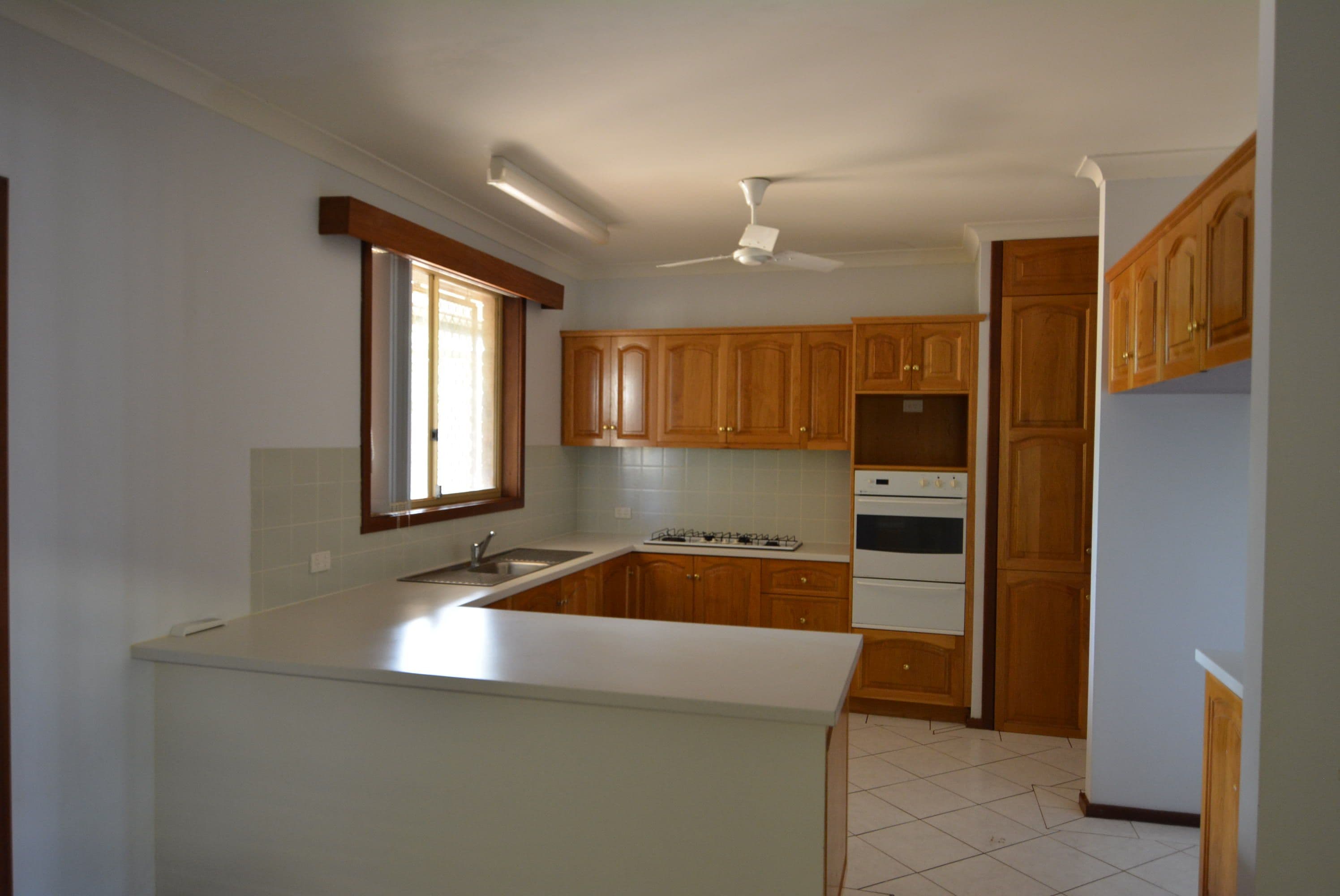 10 Castrini Crescent, Carnarvon WA 6701, Brockman - Thumbnail 2