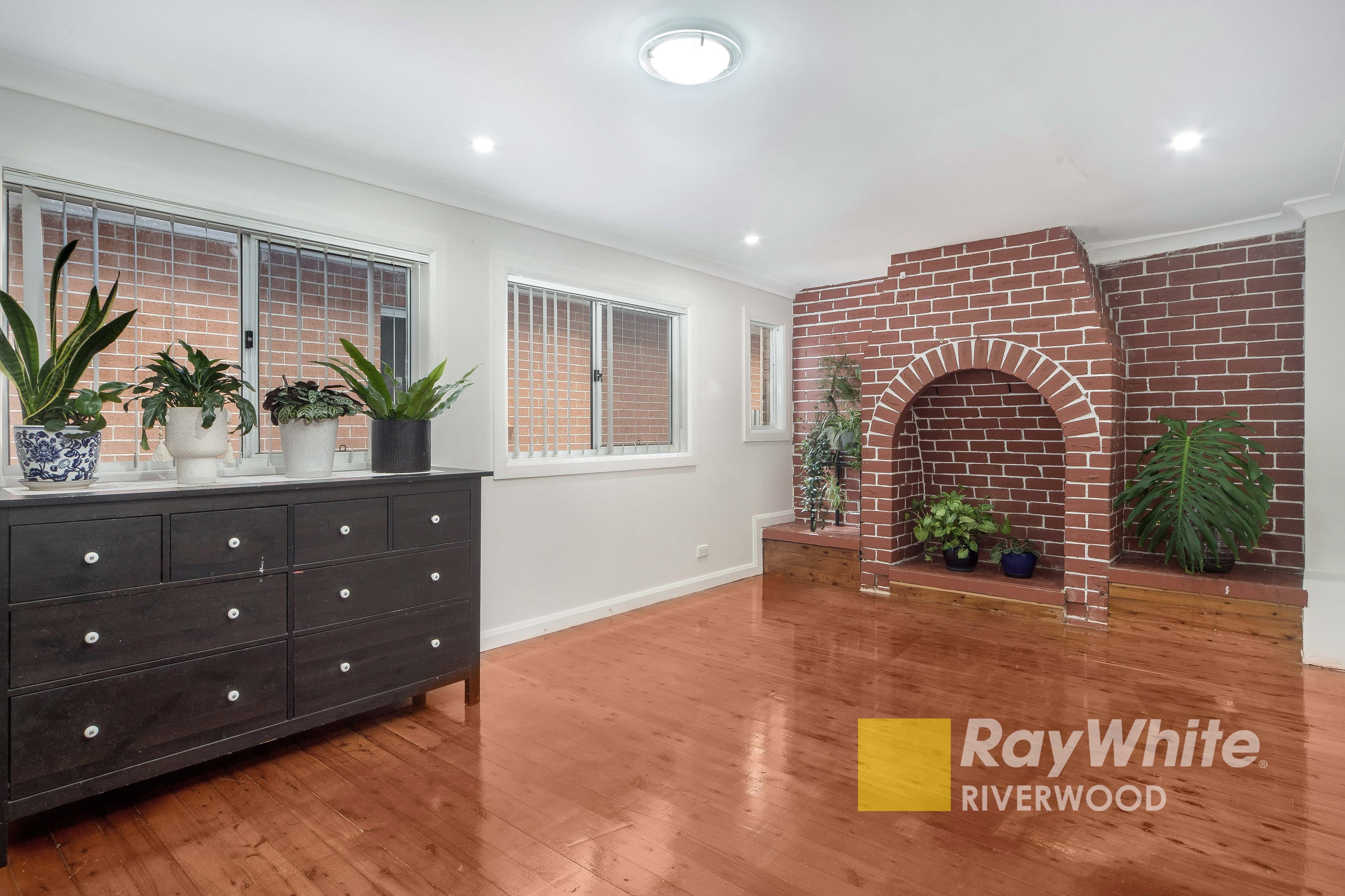 71 Hannans Road, Riverwood NSW 2210, Riverwood - Thumbnail 6