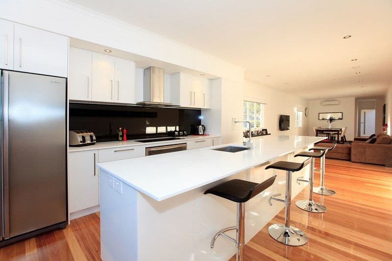 13 Longfellow Street, NORMAN PARK QLD 4170, Norman Park - Thumbnail 4