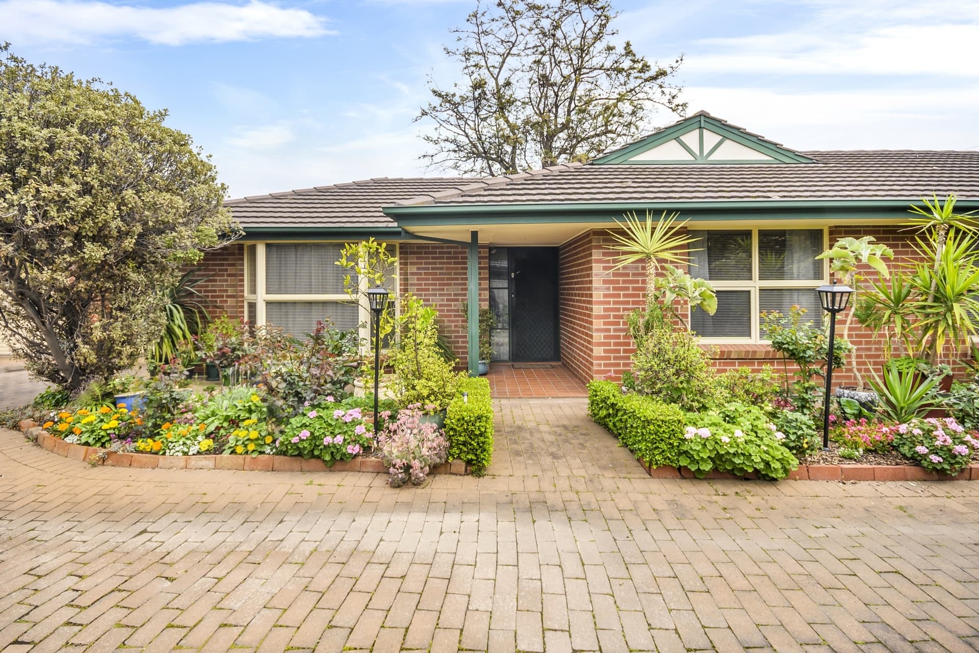 2/89 Cliff Street, Glengowrie - Image 1