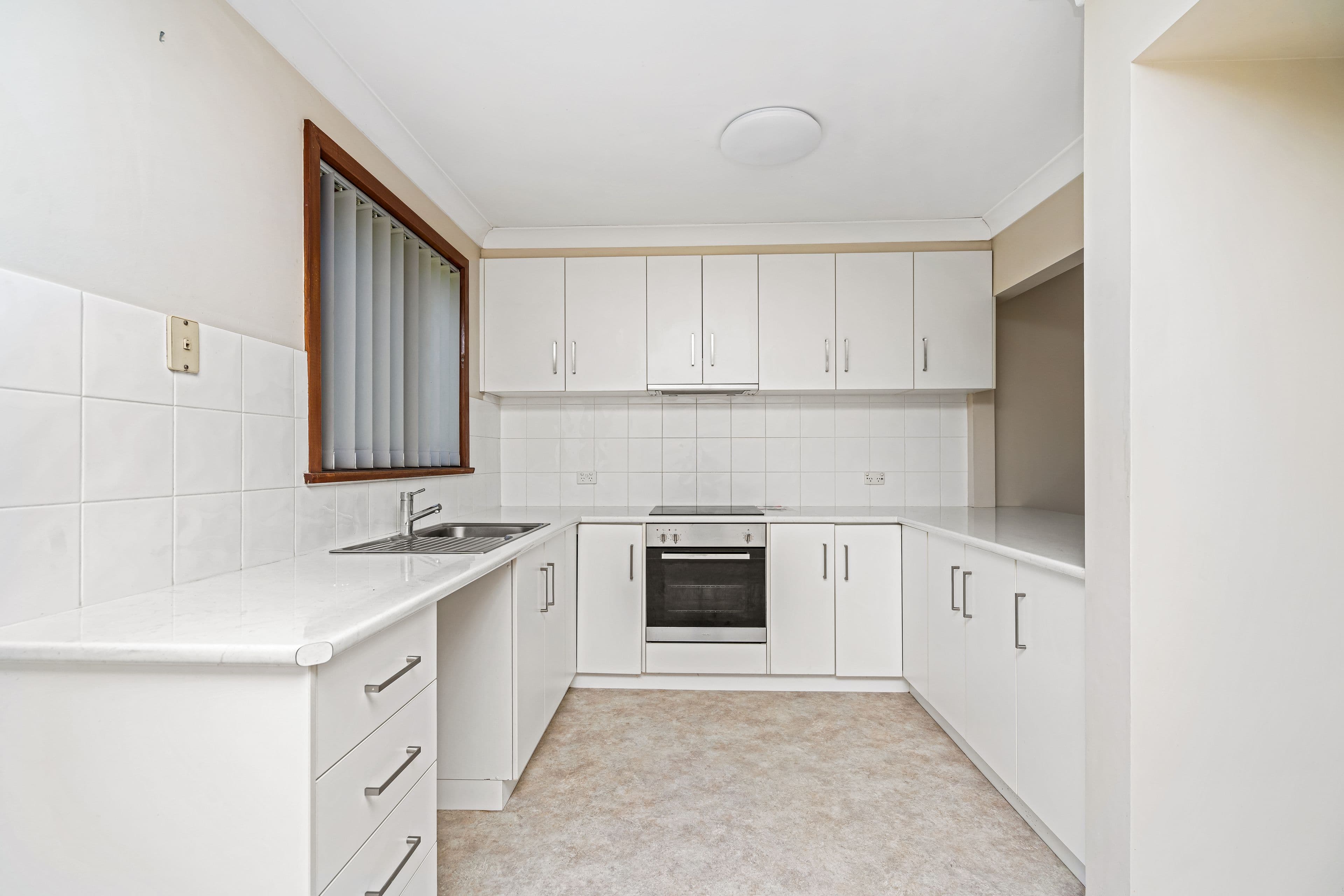 2 Huron Crescent, Lake Albert NSW 2650, Lake Albert - Thumbnail 2