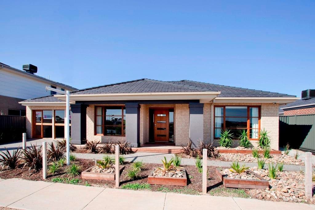 112 Eastlakes Boulevard, LARA VIC 3212, Lara - Image 1
