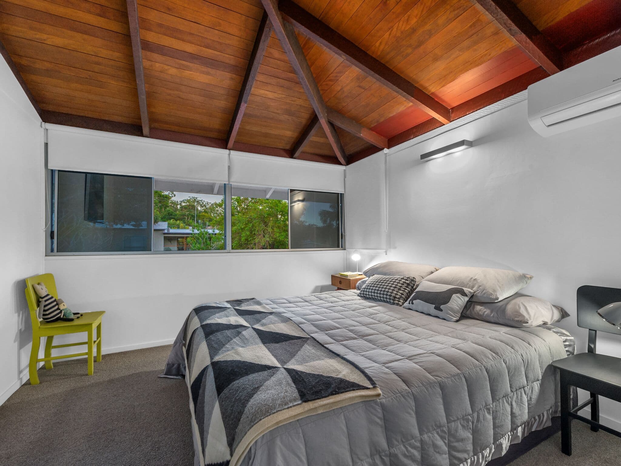 18 Sapphire Street, Holland Park QLD 4121, Holland Park - Thumbnail 6