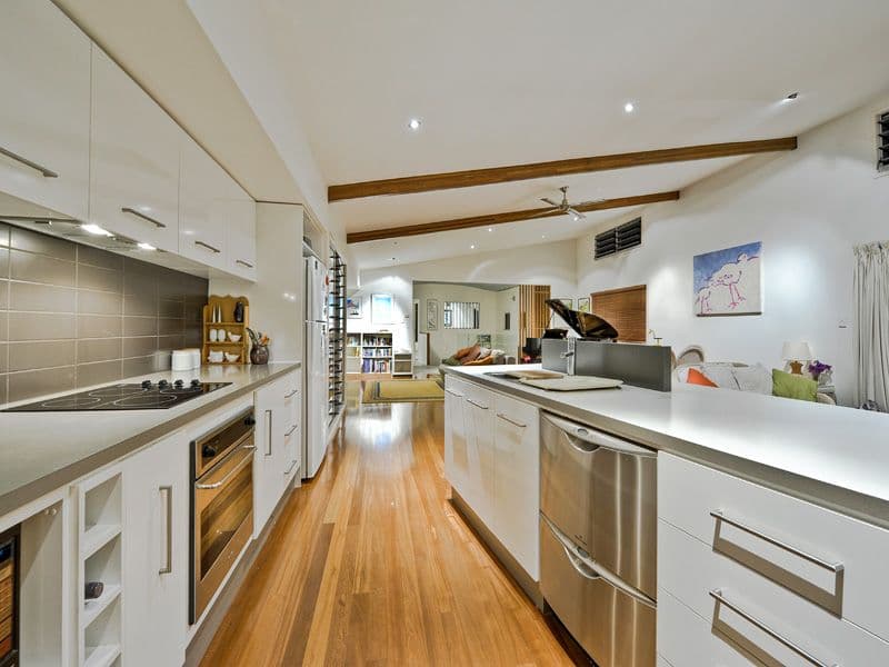 76 Mountain Street, MOUNT GRAVATT QLD 4122, Mount Gravatt - Thumbnail 3