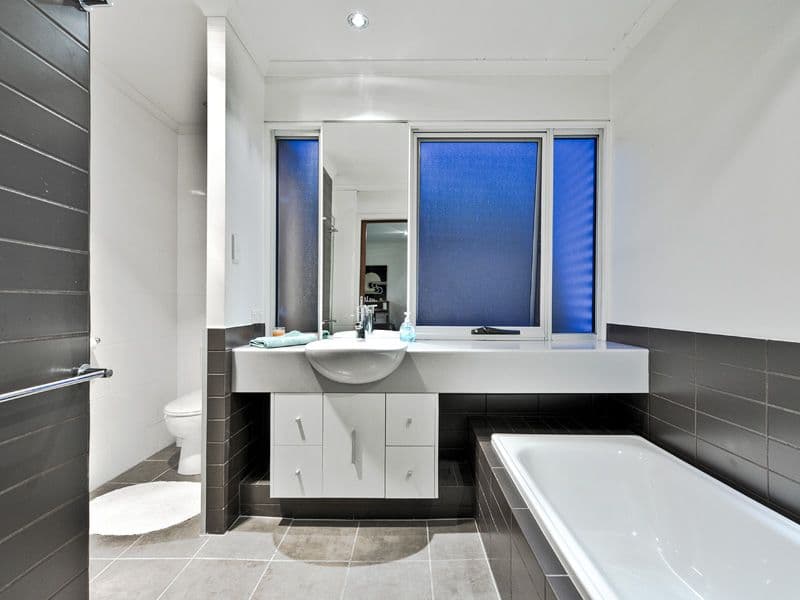 76 Mountain Street, MOUNT GRAVATT QLD 4122, Mount Gravatt - Thumbnail 8