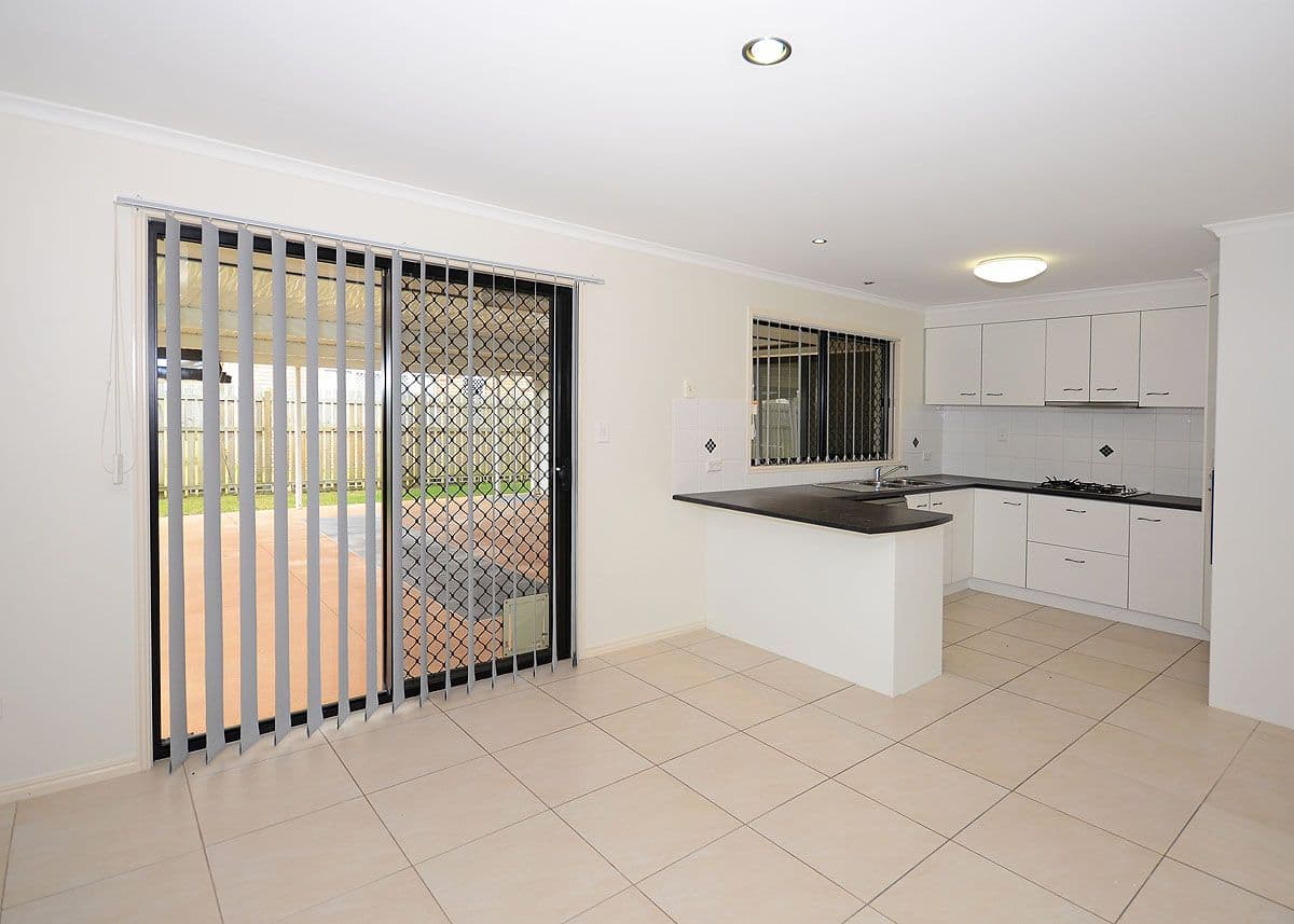 80 Endeavour Way, ELI WATERS QLD 4655, Eli Waters - Thumbnail 3