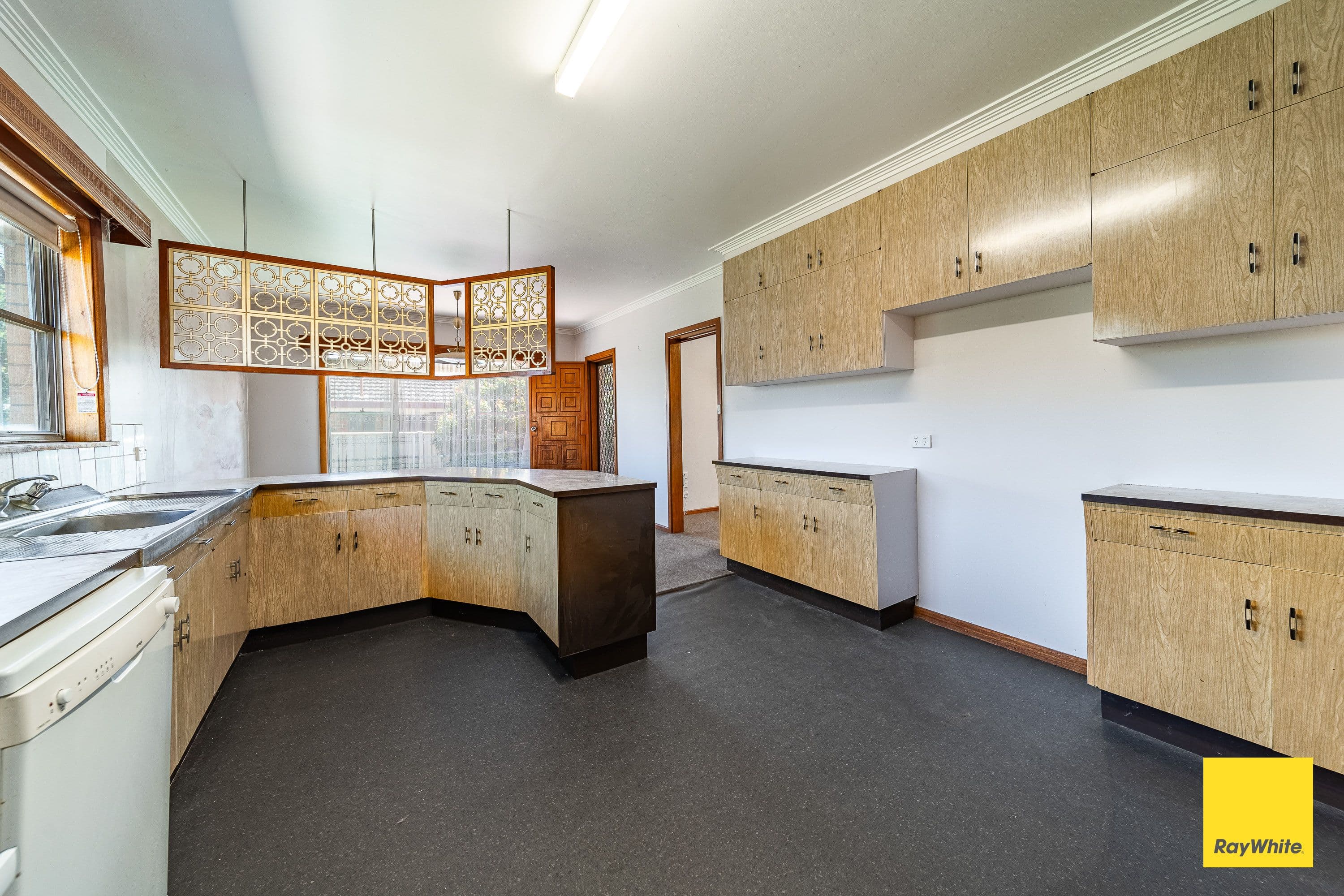 222 High Street, Kangaroo Flat VIC 3555, Kangaroo Flat - Thumbnail 3
