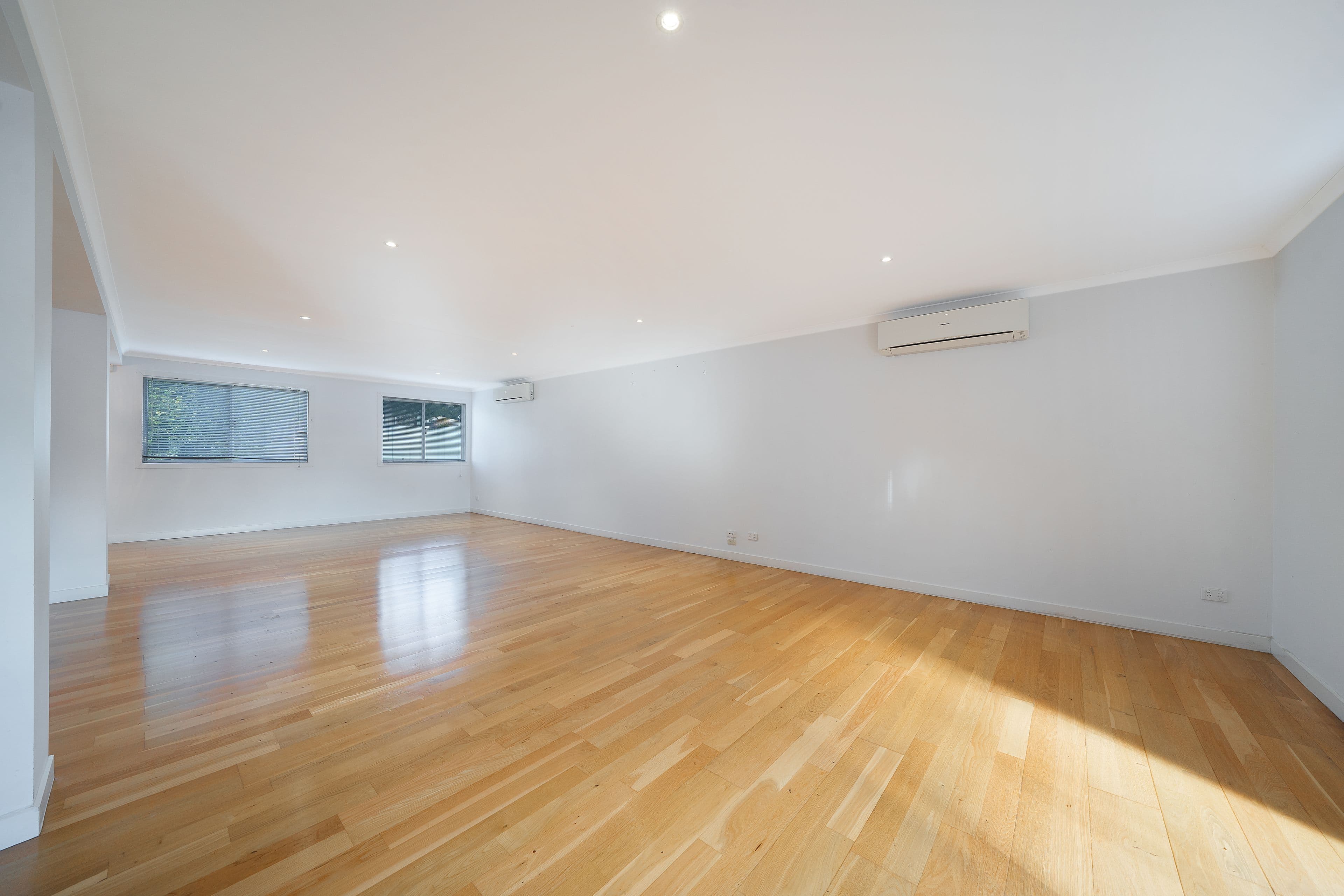 69 Scarborough Road, Redcliffe QLD 4020, Redcliffe - Thumbnail 6