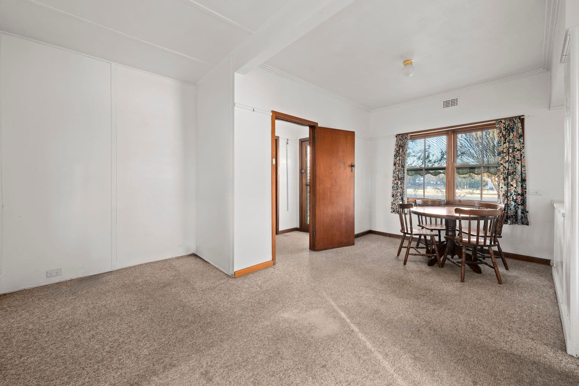8 Elizabeth Street, Benalla VIC 3672, Benalla - Thumbnail 8