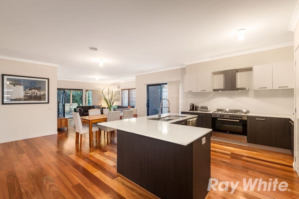 4 Viewpoint Avenue, Mernda VIC 3754, Mernda - Thumbnail 3
