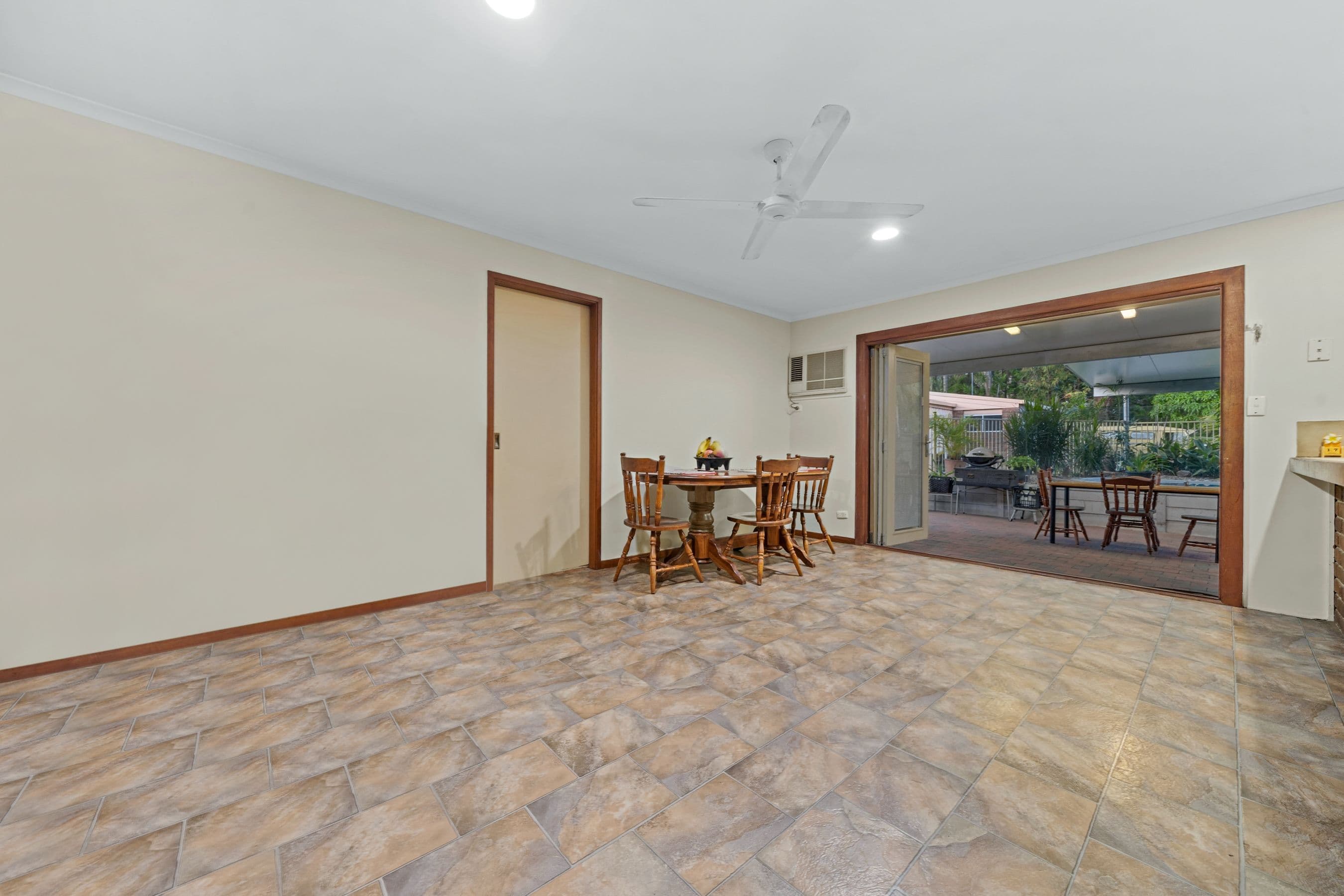 131-133 Bayliss Road, Heritage Park QLD 4118, Heritage Park - Thumbnail 3