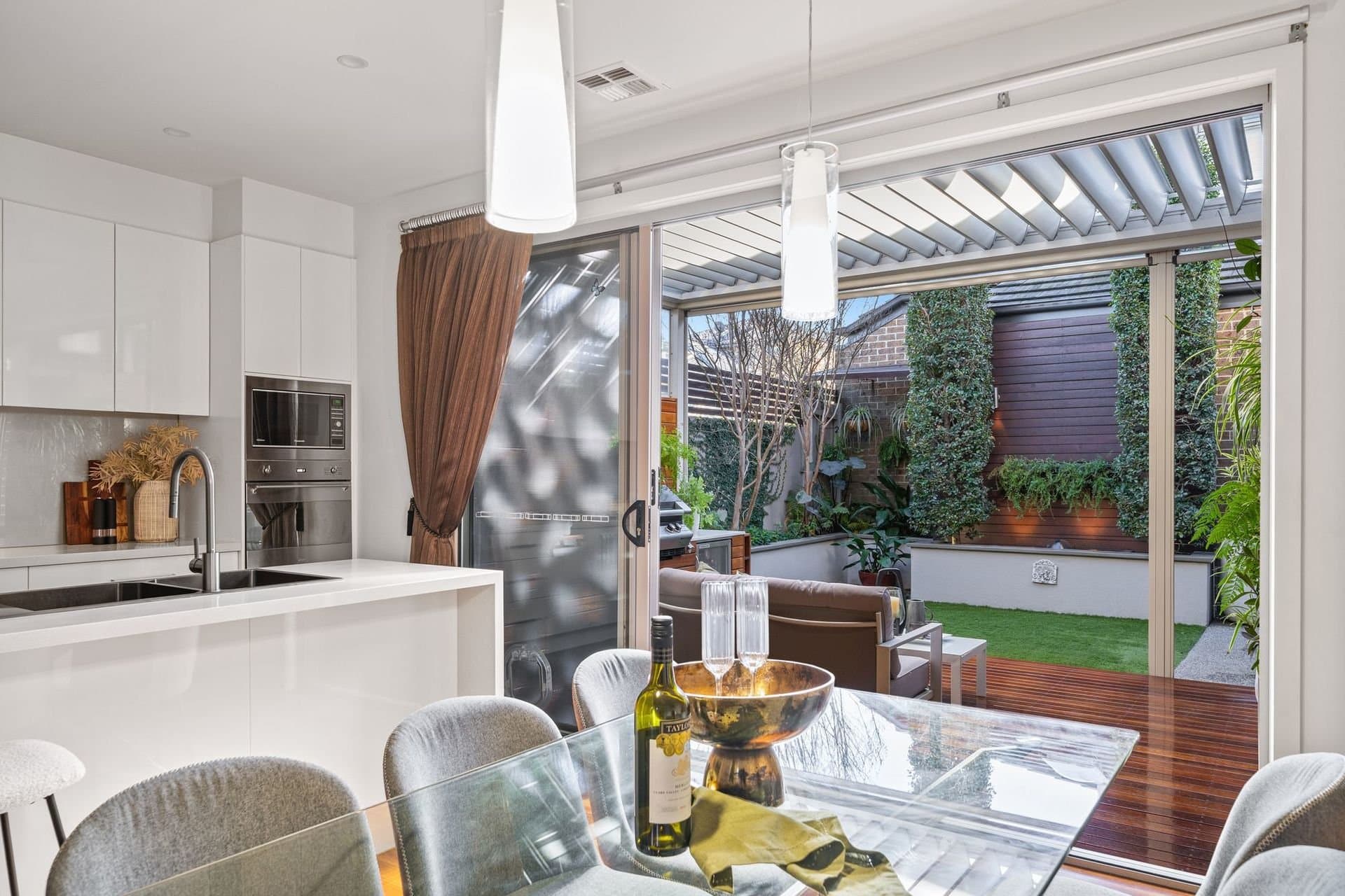 5 Marks Street, Strathmore - Thumbnail 8
