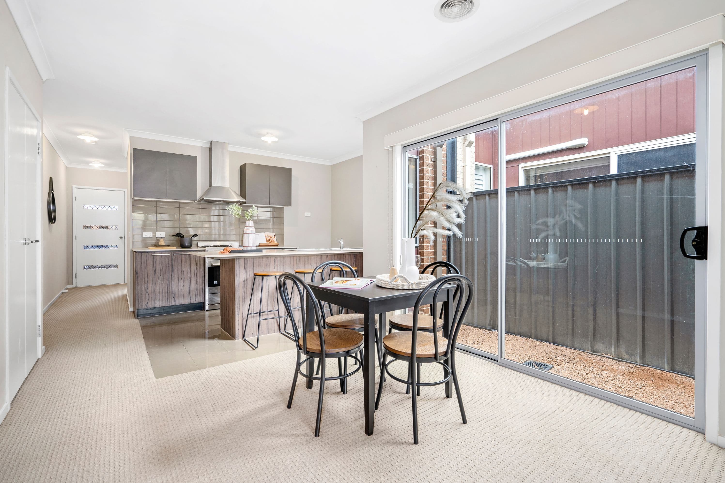 10 Blaimore Way, Mernda VIC 3754, Mernda - Thumbnail 5