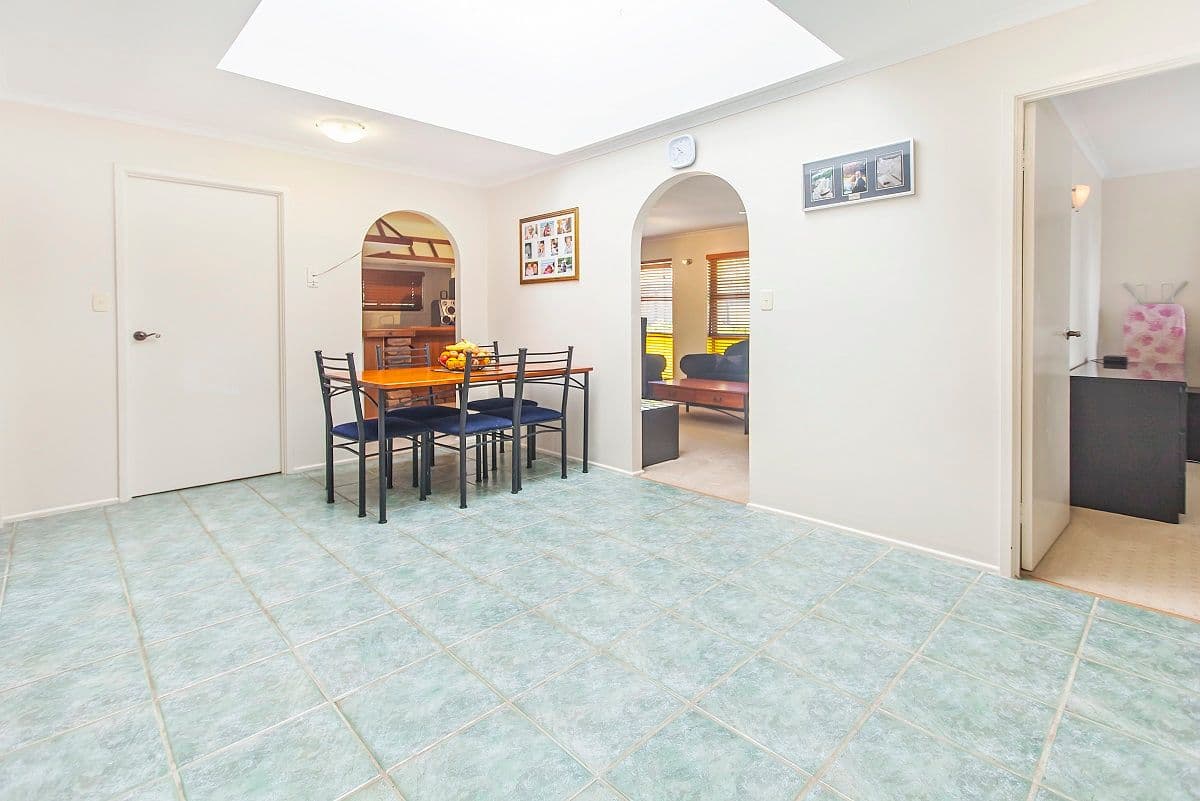 26 Robin Street, CAMIRA QLD 4300, Camira - Thumbnail 5