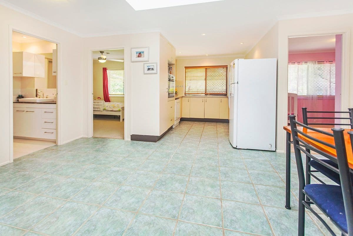 26 Robin Street, CAMIRA QLD 4300, Camira - Thumbnail 6