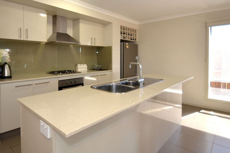 19 Succession Street, DOREEN VIC 3754, Doreen - Thumbnail 2