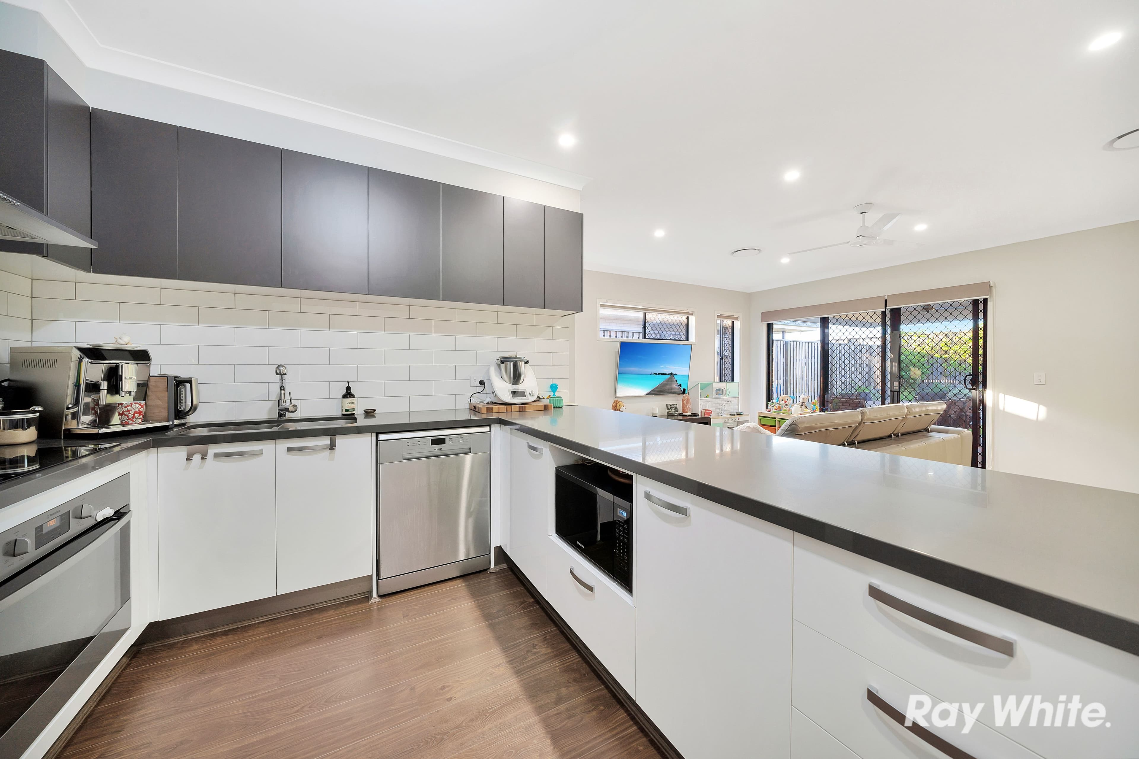 25 Skelbrook Road, Park Ridge QLD 4125, Park Ridge - Thumbnail 2