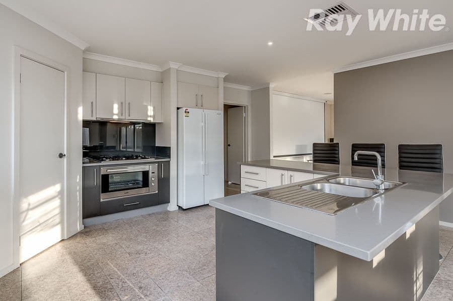 3 Walsh Walk, BUNDOORA VIC 3083, Bundoora - Thumbnail 3