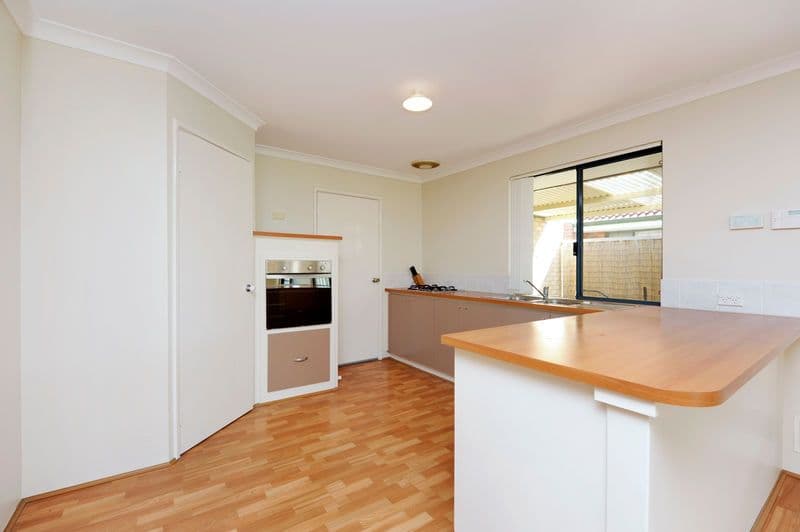 16 Brindabella Avenue, ROCKINGHAM WA 6168, Rockingham - Thumbnail 7