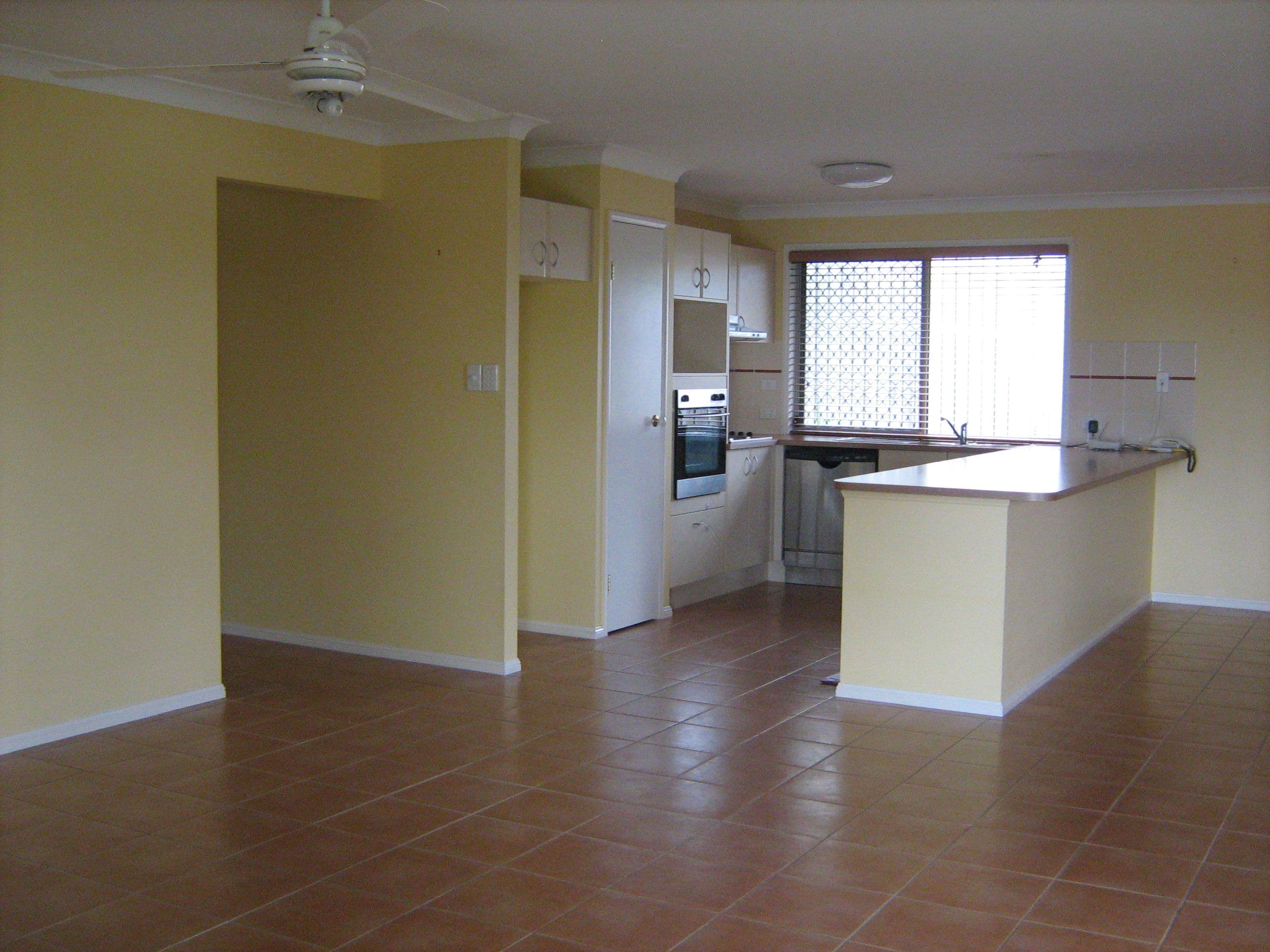 8 Spencer Street, Churchill QLD 4305, Churchill - Thumbnail 2