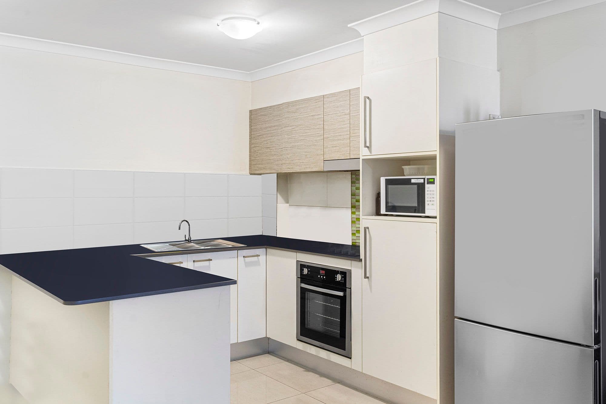 28 Carl Street, Woolloongabba QLD 4102, Woolloongabba - Thumbnail 3