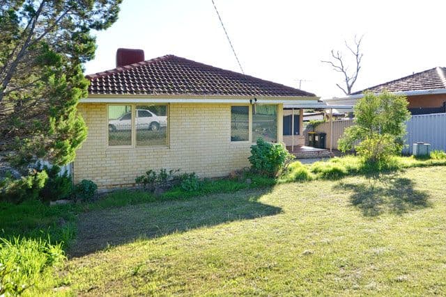 23 Harford Way, GIRRAWHEEN WA 6064, Girrawheen - Thumbnail 5