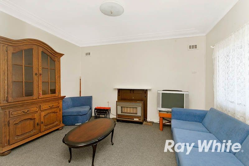 259 Bonds Road, RIVERWOOD NSW 2210, Riverwood - Thumbnail 2