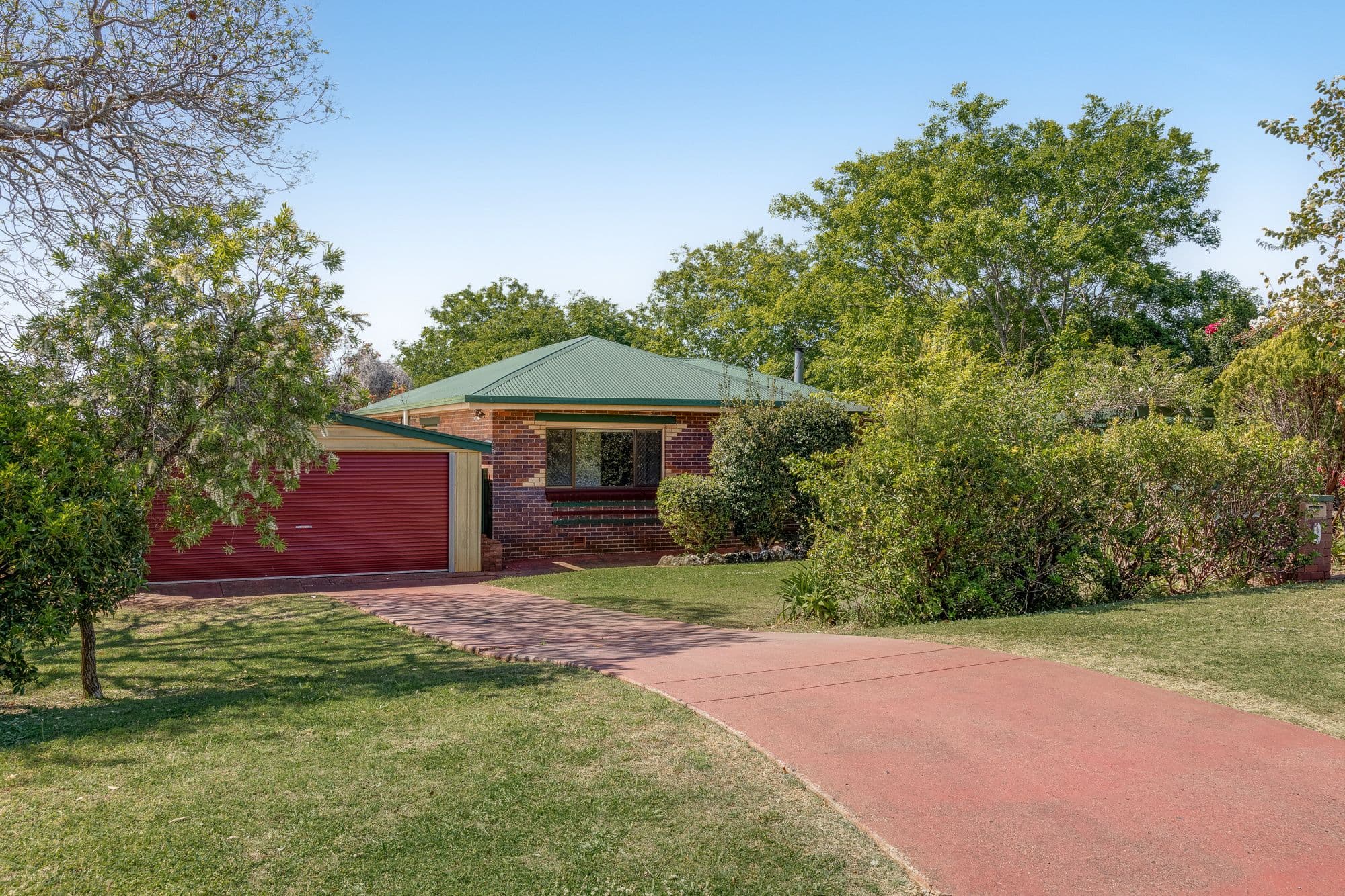 9 Macquarie Street, Centenary Heights QLD 4350, Centenary Heights - Image 1